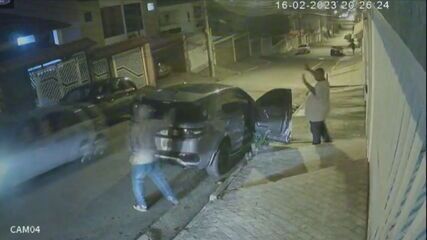 Péricles sofre assalto á mão armada em Santo André - SP